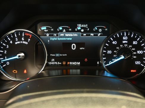 Used 2018 Ford Expedition Max Limited RWD image 16
