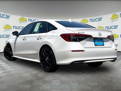Used 2023 Honda Civic Sport image 4