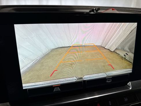 Used 2023 GMC Sierra 1500 Elevation AWD/4WD image 18