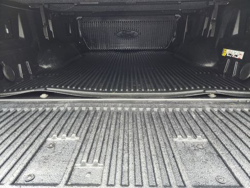 Used 2022 Ford F250 Lariat w/ Lariat Value Package image 5