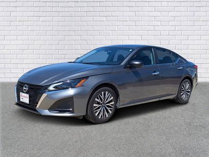 Used 2025 Nissan Altima 2.5 SV