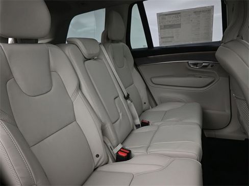 New 2026 Volvo XC90 B6 Ultra w/ Protection Package image 34