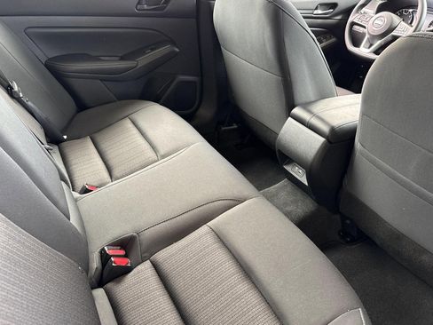 Used 2025 Nissan Altima 2.5 SV FWD image 29