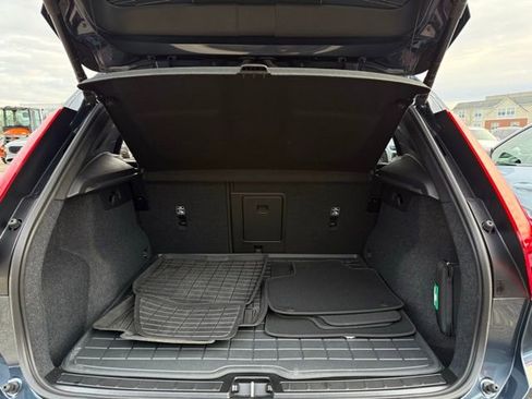 New 2026 Volvo XC40 B5 Core w/ Protection Package Premier image 24