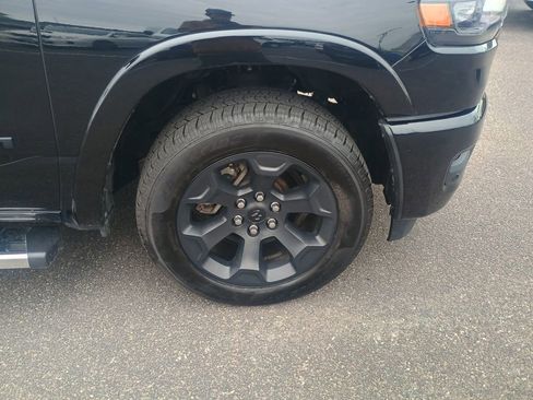Used 2025 RAM 1500 Big Horn AWD/4WD image 9