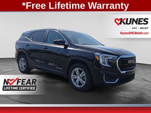 Used 2024 GMC Terrain SLE FWD image 1