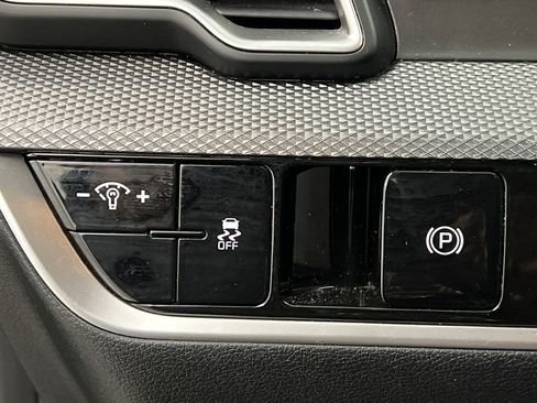 Used 2024 Kia Sportage LX image 41