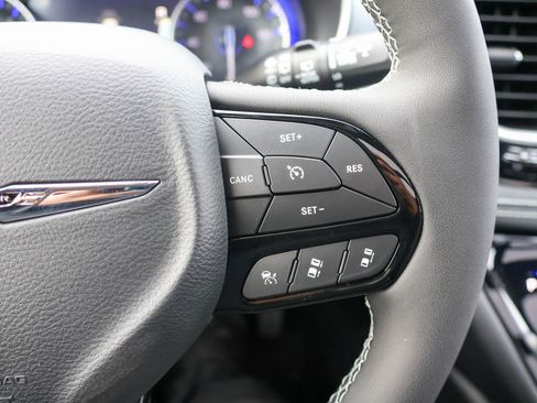 New 2026 Chrysler Pacifica Limited w/ S Appearance Package AWD/4WD image 28