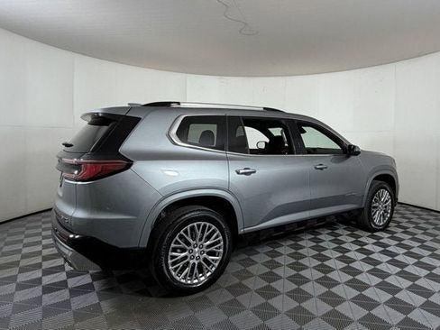 Used 2025 GMC Acadia Denali image 4