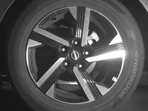 Used 2025 Nissan Sentra SV FWD image 17