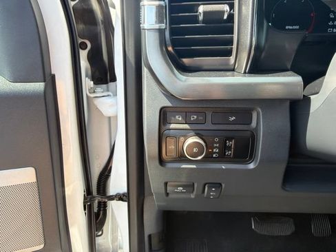 Used 2024 Ford F250 Lariat AWD/4WD image 23
