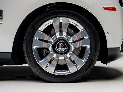 Used 2019 Rolls-Royce Cullinan image 37