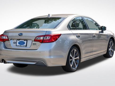 Used 2017 Subaru Legacy 2.5i Limited AWD/4WD image 5