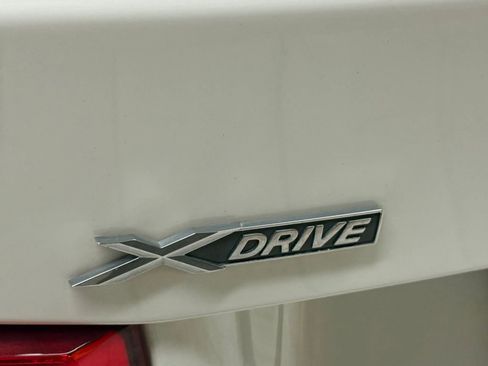 Used 2018 BMW 328d xDrive Sedan AWD/4WD image 13