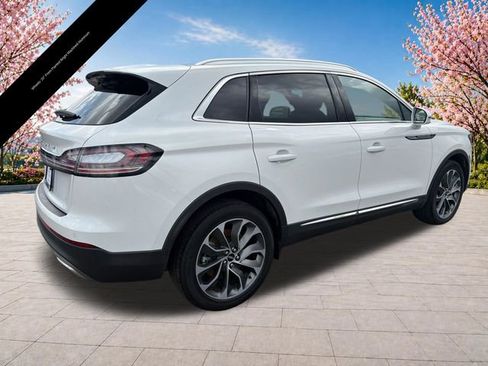Certified 2022 Lincoln Nautilus Reserve AWD/4WD image 8