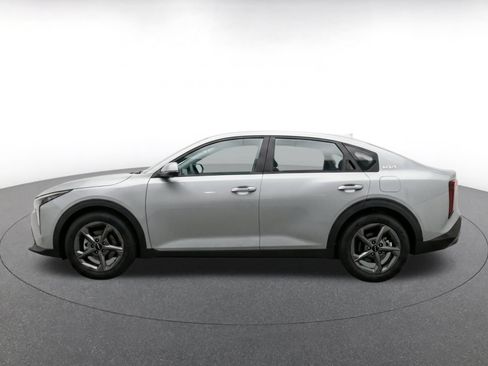 Used 2026 Kia K4 FWD image 4