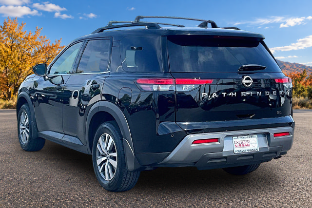 New 2026 Nissan Pathfinder SL w/ Cargo Package FWD image 3