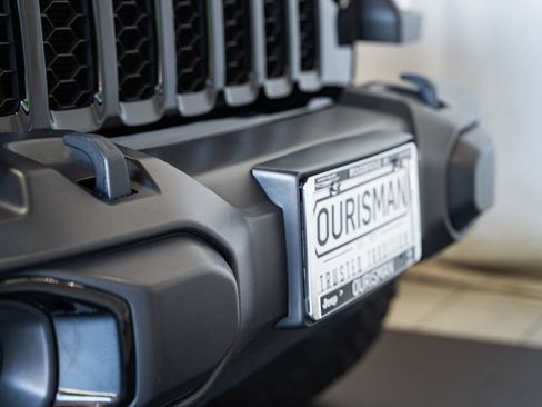 Used 2021 Jeep Gladiator Sport AWD/4WD image 18