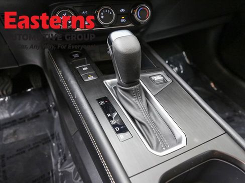 Used 2025 Nissan Kicks SV image 12