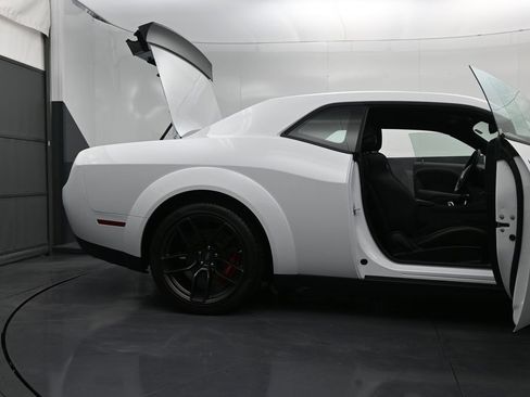 Used 2022 Dodge Challenger R/T Scat Pack RWD image 10