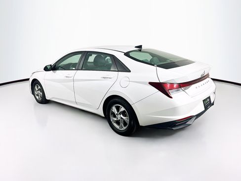 Used 2021 Hyundai Elantra SE image 5