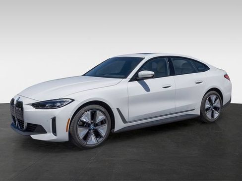 Certified 2023 BMW i4 eDrive35 w/ Premium Package RWD image 4