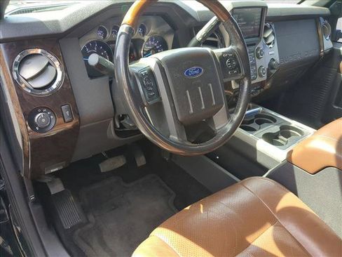 Used 2016 Ford F250 Platinum w/ FX4 Off-Road Package image 10