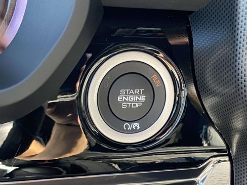 New 2026 RAM 1500 Limited w/ Body Color Bumper Group image 25