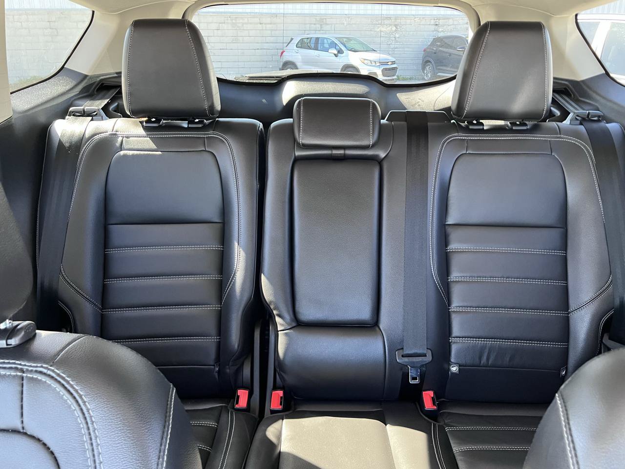 Used 2018 Ford Escape Titanium w/ Ford Safe & Smart Package AWD/4WD image 15