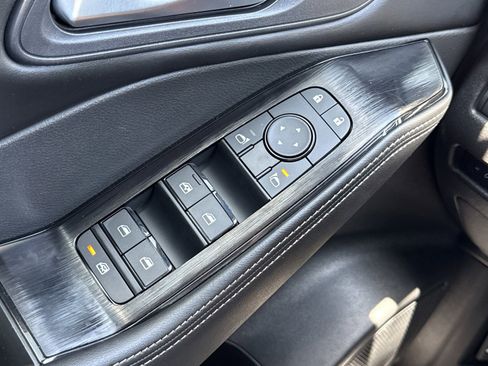 Used 2024 Nissan Rogue SV FWD image 16