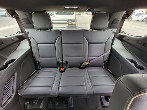 Used 2024 Chevrolet Tahoe Premier RWD image 16