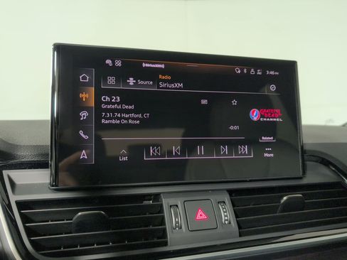 Used 2025 Audi Q5 2.0T Premium Plus w/ Premium Plus Package image 4