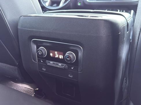 Used 2021 Chevrolet Tahoe LT w/ LT Signature Package image 25