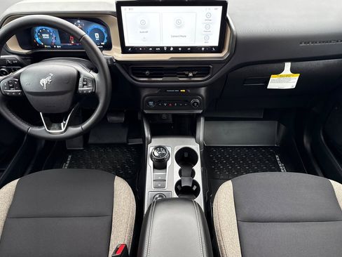 Used 2025 Ford Bronco Sport Big Bend image 13