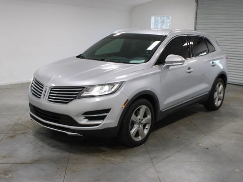 Used 2018 Lincoln MKC Premiere image 4