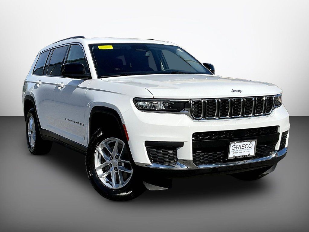 Used 2023 Jeep Grand Cherokee L Laredo AWD/4WD image 1