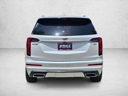 Used 2020 Cadillac XT6 Premium Luxury FWD image 6