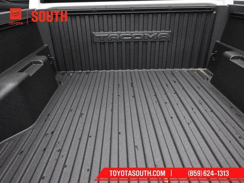 Used 2024 Toyota Tacoma TRD Off-Road w/ TRD Off Road Upgrade Package AWD/4WD image 31