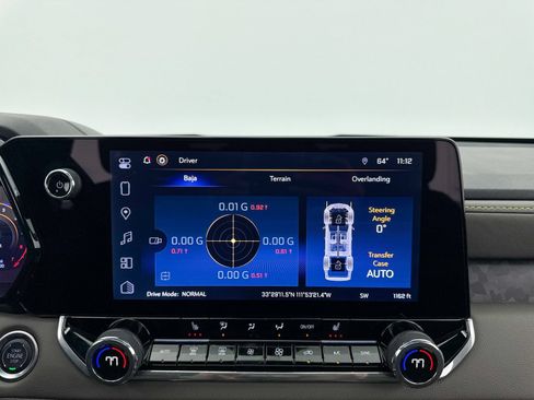Used 2024 Chevrolet Colorado ZR2 AWD/4WD image 21