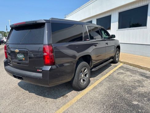 Used 2017 Chevrolet Suburban LT AWD/4WD image 5