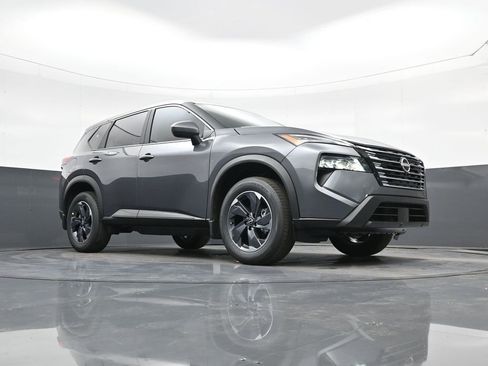 New 2026 Nissan Rogue SV image 17