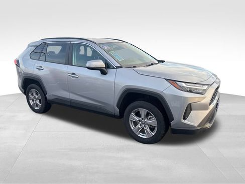 Used 2024 Toyota RAV4 XLE image 8