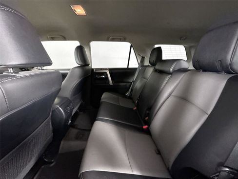 Certified 2024 Toyota 4Runner SR5 Premium AWD/4WD image 31