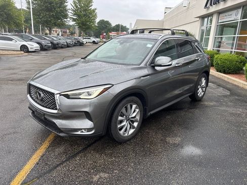 Used 2020 INFINITI QX50 Luxe w/ Navigation Package AWD/4WD image 3