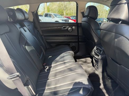 Used 2021 Genesis GV80 2.5T w/ Advanced Package 03 image 8