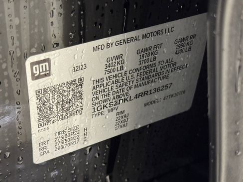 Used 2024 GMC Yukon Denali w/ Denali Reserve Package image 35