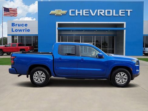 Used 2024 Nissan Frontier SV w/ SV Convenience Package RWD image 6