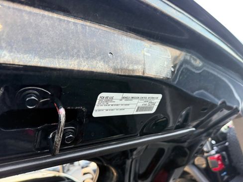 Used 2016 Dodge Challenger R/T Scat Pack RWD image 12
