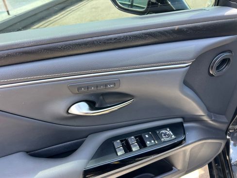 Used 2022 Lexus ES 350 w/ Premium Package FWD image 25