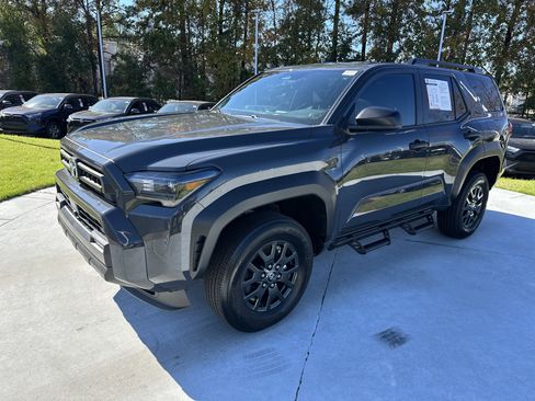 Certified 2025 Toyota 4Runner SR5 image 5